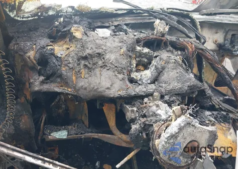 2002 Mazda B3000 from USA, damaged, VIN 4F4ZR17U82TM10551